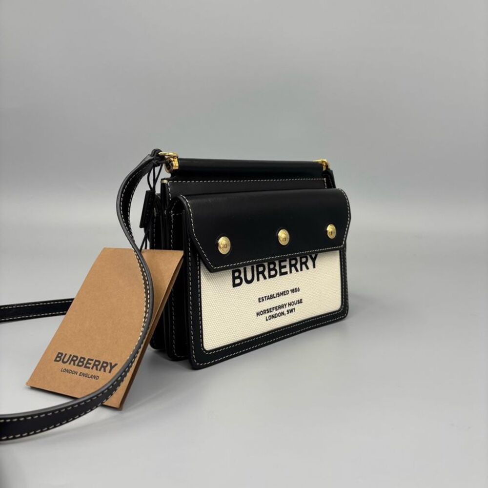 Burberry Women Pre-Loved Bag Very Good Condition - Picture 6 of 9